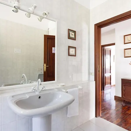 Holiday home Geranios